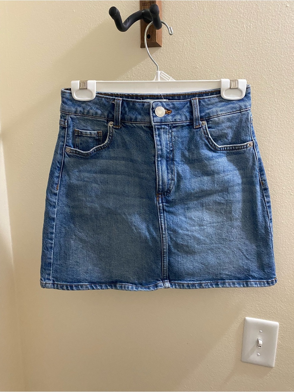 H&M Blue Denim Mini Skirt - Casual A-Line